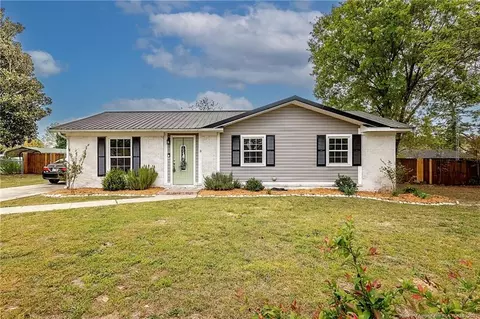 5983 Spinner Rd, Hope Mills, NC 28348