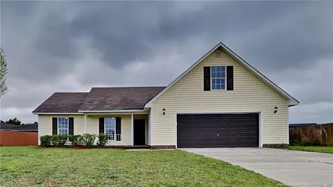 141 Sandy Bottom Ln, Raeford, NC 28376
