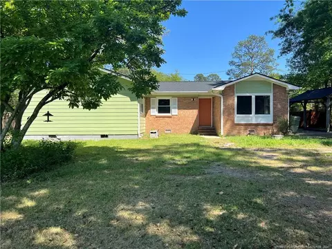 290 Lemont Dr, Fayetteville, NC 28303