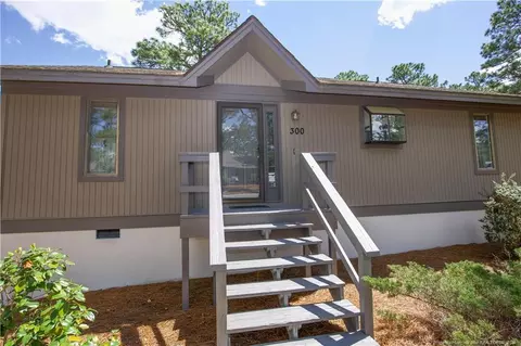 300 Barton Hills Ct, Pinehurst, NC 28374 photo 2