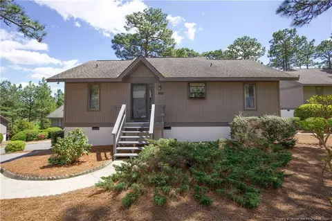 300 Barton Hills Ct, Pinehurst, NC 28374