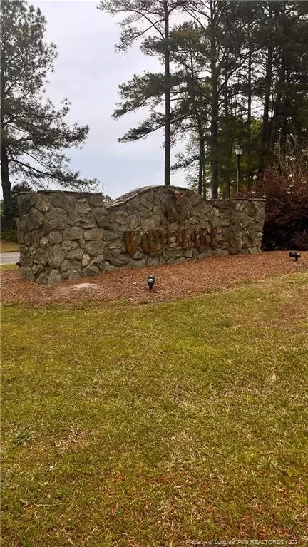 688 Wren Ln, Vass, NC 28394
