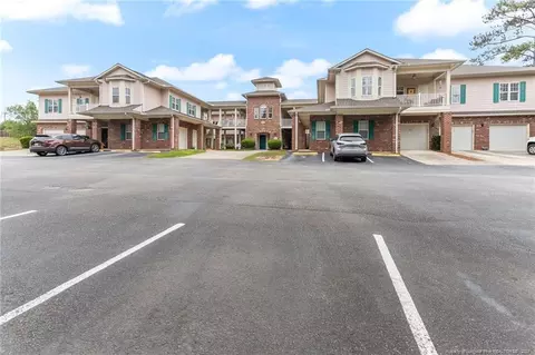 812 Sage Creek Ln #8, Fayetteville, NC 28305
