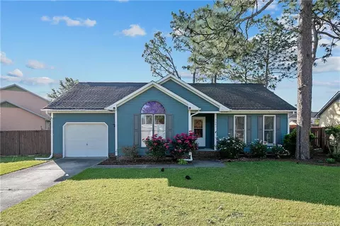 3641 Hanover Dr, Hope Mills, NC 28348