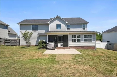 Exterior - 176 Vandercroft Way, Bunnlevel, NC 28323 photo 5 of 9