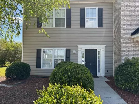 3712 Cliffridge Dr #E, Lumberton, NC 28358