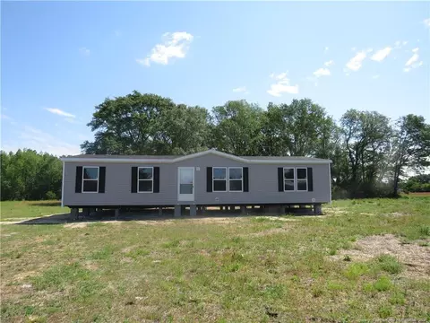5306 Oakgrove Church Rd, Lumberton, NC 28360
