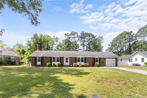 5819 Weatherford Rd, Fayetteville, NC 28303
