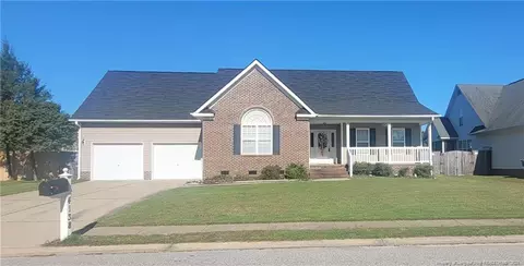 4138 Edward E Maynor Dr, Hope Mills, NC 28348