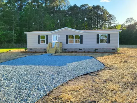 3901 Mckethan St, Wade, NC 28395