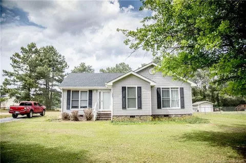 10741 Academy Rd, Laurinburg, NC 28352