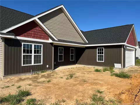 37 Canady Rd, Parkton, NC 28371