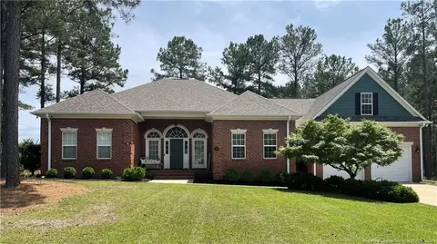 15 Old Pine Ct, Spring Lake, NC 28390