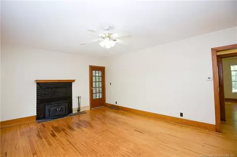 230 E Maple St, Vass, NC 28394 photo 6