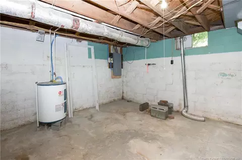 230 E Maple St, Vass, NC 28394 photo 38