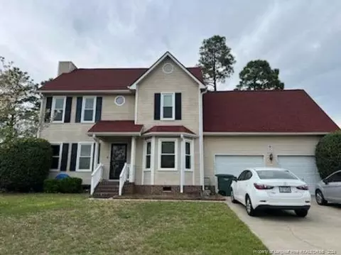 6210 Streeter Dr, Hope Mills, NC 28348