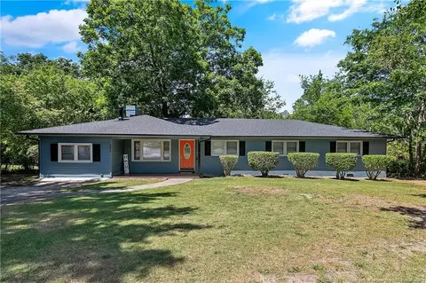 281 Lemont Dr, Fayetteville, NC 28303