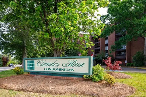1100 Clarendon St #406, Fayetteville, NC 28305