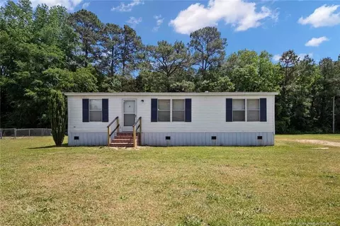 160 Cameo Ln, Parkton, NC 28371