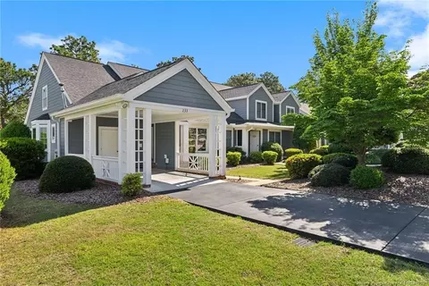 233 N Knoll Rd, Southern Pines, NC 28387