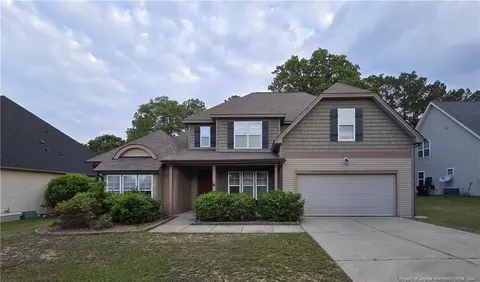 598 Heathrow Dr, Spring Lake, NC 28390