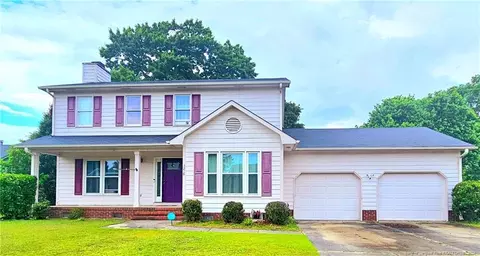 5216 Ballentine St, Hope Mills, NC 28348