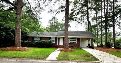 2003 Mcmillian Ave N, Lumberton, NC 28358