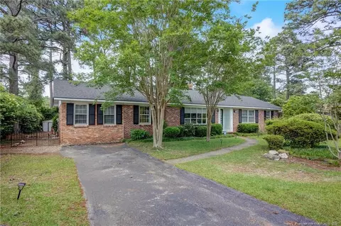 6225 Dorset Ave, Fayetteville, NC 28303