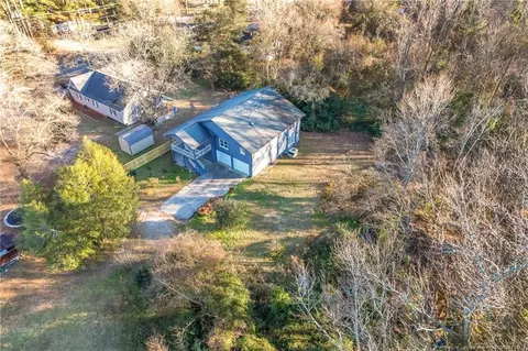 819 Aberdeen Rd, Laurinburg, NC 28352