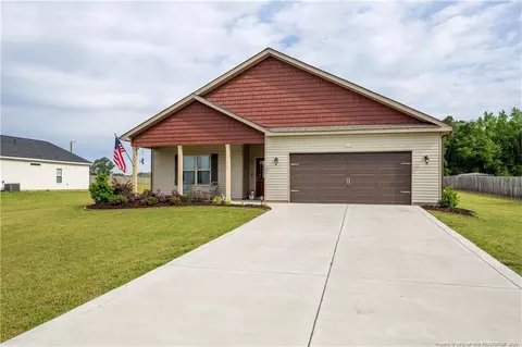 313 Laurel Lake Rd, Salemburg, NC 28385