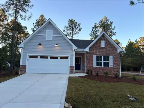 697 Bald Eagle Dr, Vass, NC 28394