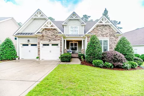 78 Spring Pond Ln, Spring Lake, NC 28390