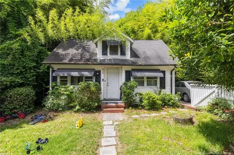 450 W New Hampshire Ave, Southern Pines, NC 28387