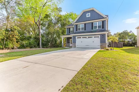 304 Oakridge Ave, Fayetteville, NC 28305