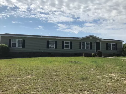 5025 Southmill Dr, Hope Mills, NC 28348