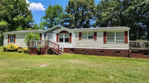 778 Maysville Ln, Tar Heel, NC 28392