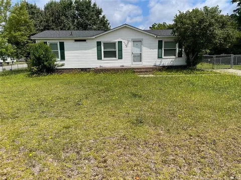 4905 Charger Ct, Fayetteville, NC 28305