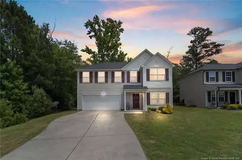 162 Hallow Oak St, Spring Lake, NC 28390