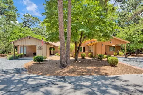 408 Teakwood Ln, Southern Pines, NC 28387