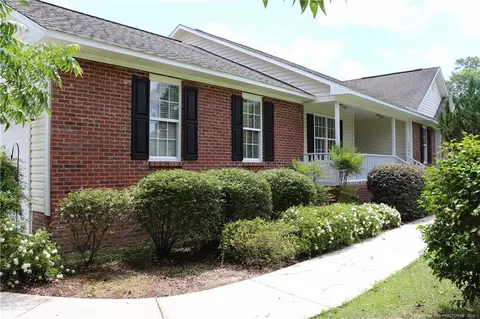 2206 Mcmillan Ave N, Lumberton, NC 28358