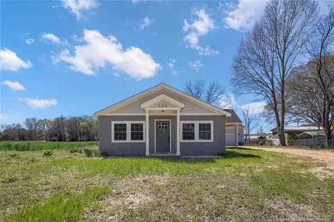 Exterior - 326 Iris Bryant Rd, Dunn, NC 28334 photo 2 of 6