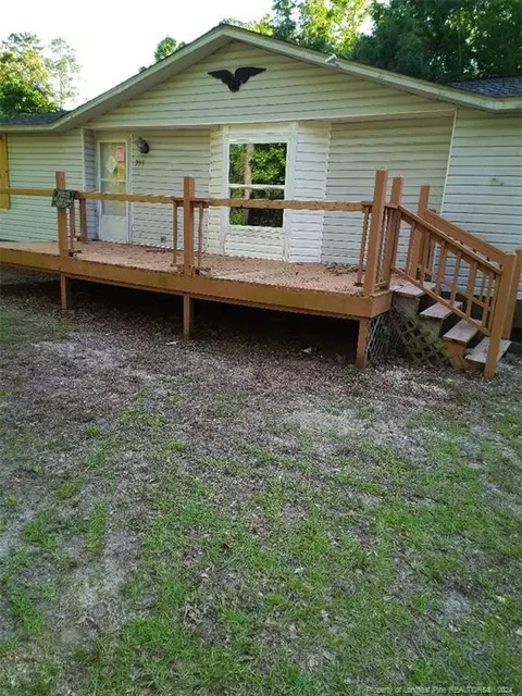 755 Bryants Cir, Maxton, NC 28364