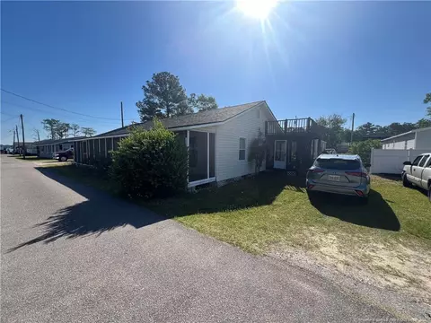 100 Clarkland Village St, Elizabethtown, NC 28337