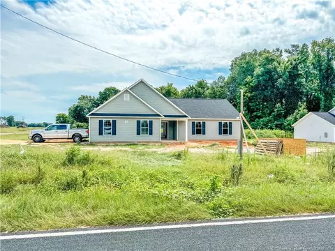 176 Carolina Church Rd, Saint Pauls, NC 28384