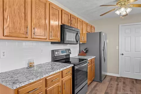 112 Eileen Dr, Spring Lake, NC 28390 photo 9