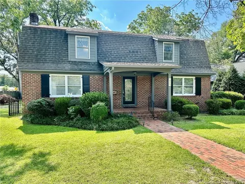1852 Morganton Rd, Fayetteville, NC 28305