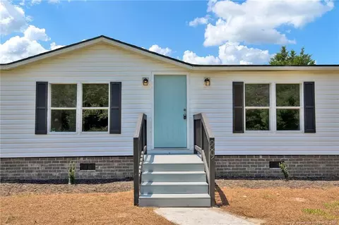 89 Buckhorn Rd, Parkton, NC 28371
