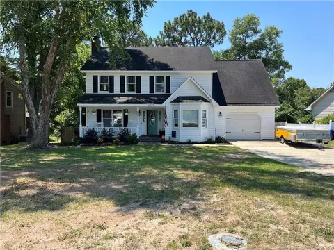 6205 Lakehaven Dr, Fayetteville, NC 28304