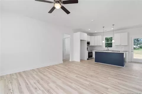 Entry Way - 1022 E Harnett St, Dunn, NC 28334 photo 2 of 3