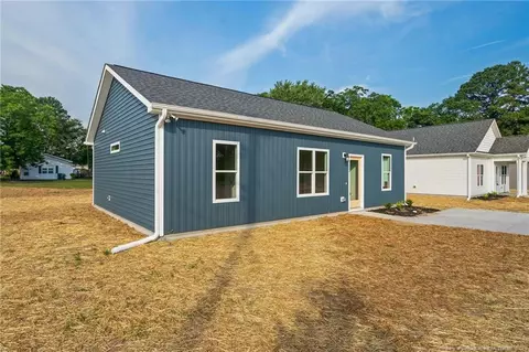 Exterior - 1022 E Harnett St, Dunn, NC 28334 photo 8 of 9